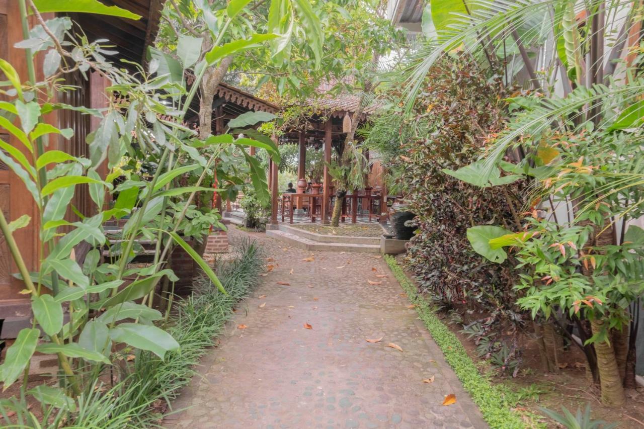 Hotel Batukaras Kalaras Exterior photo