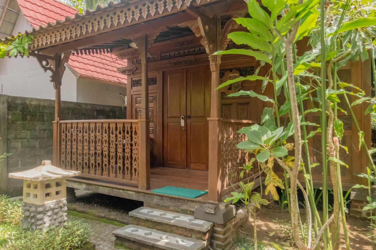 Hotel Batukaras Kalaras Exterior photo