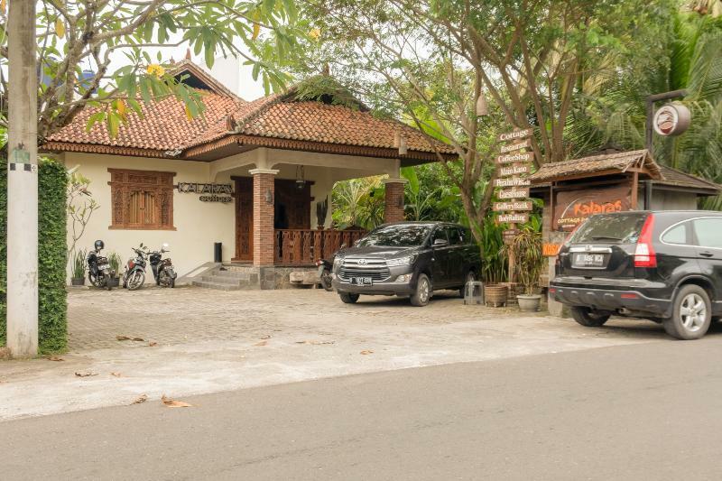 Hotel Batukaras Kalaras Exterior photo